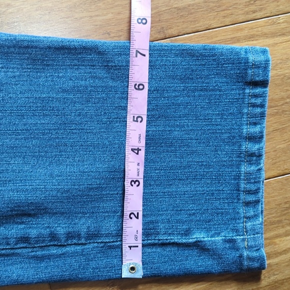 Democracy Patriot Straight Leg Distressed Jeans - Picture 6 of 9